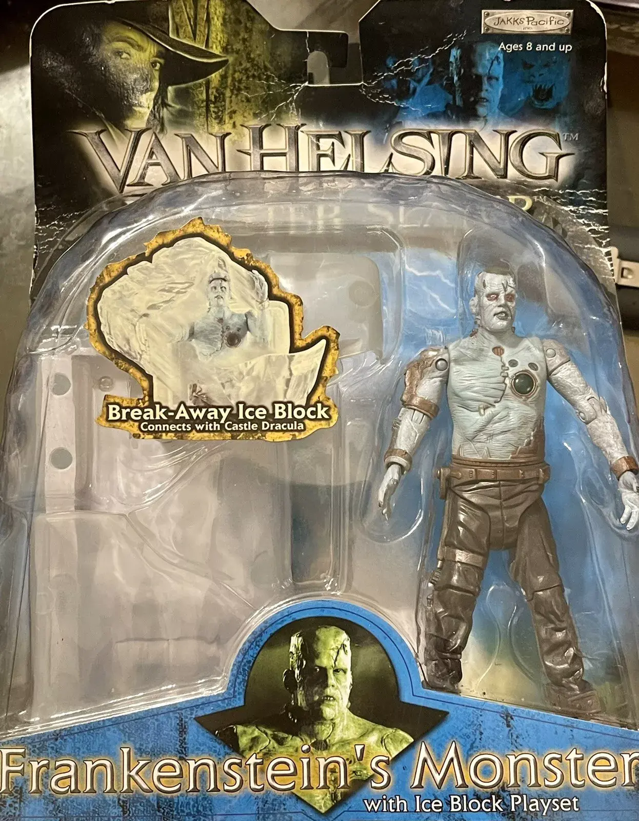 2004 JAKKS Van Helsing Monster Slayer: Frankenstein's Monster with Ice Block Playset